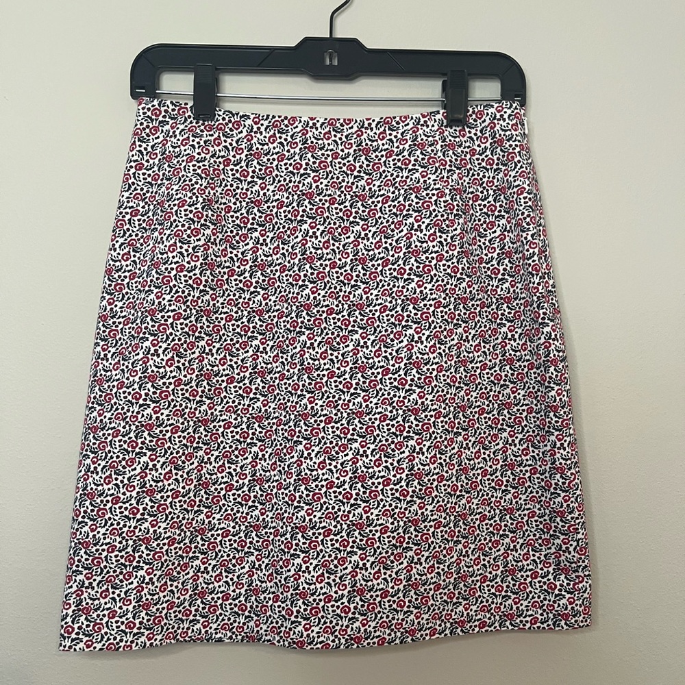 Vintage Y2K Ann Taylor red white navy blue ditsy floral cotton workwear skirt